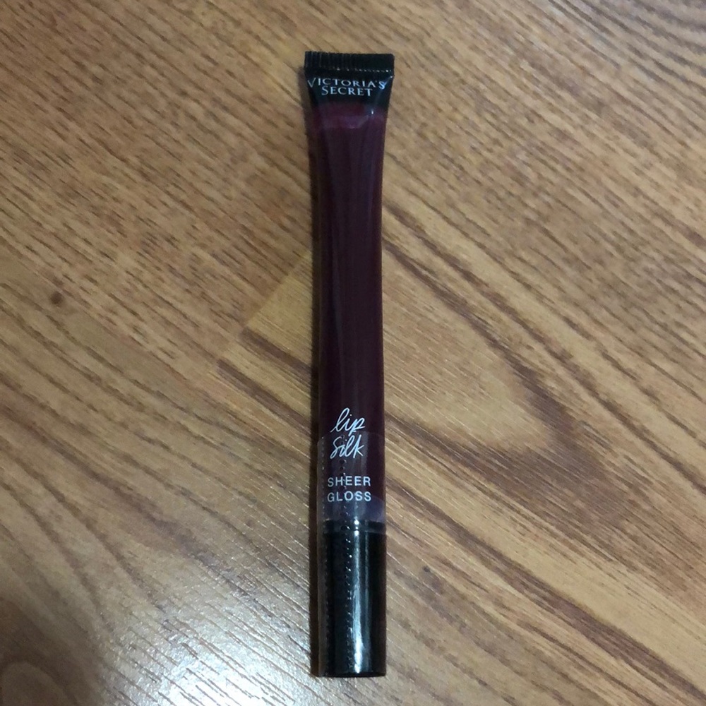 Victoria’s Secret FEARLESS Lip Gloss, NEW